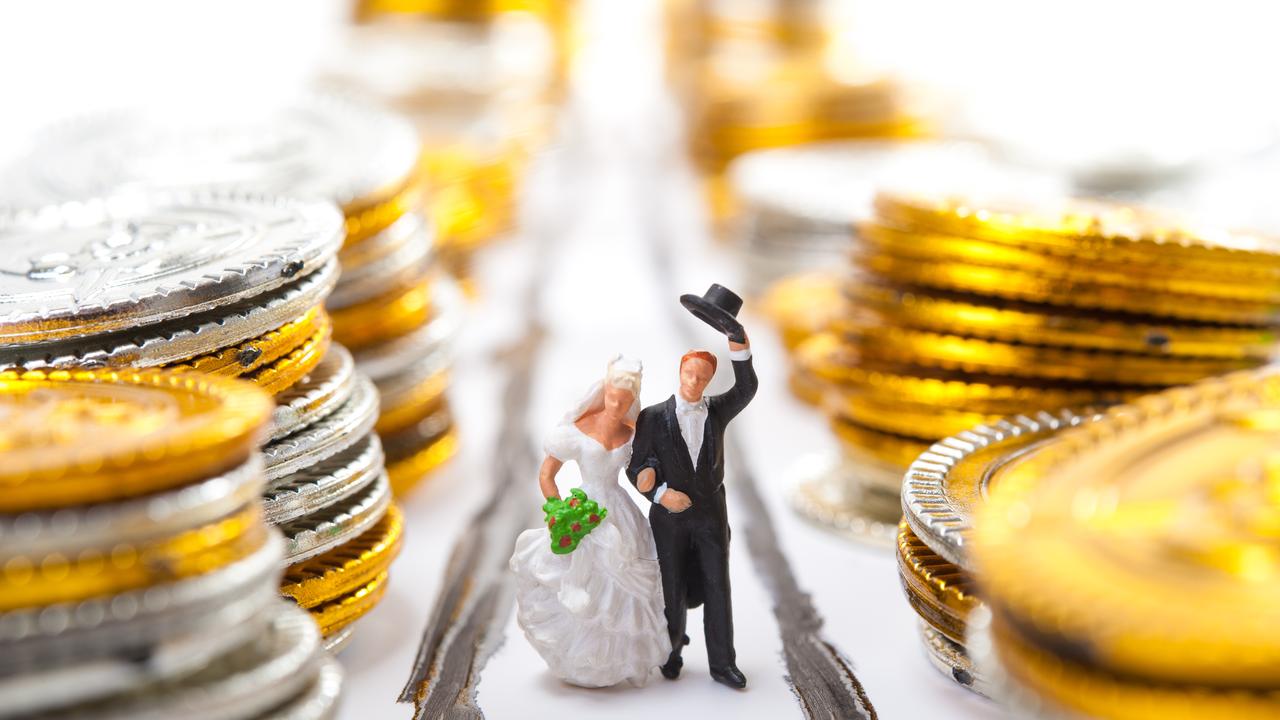 Le PDC veut une nouvelle initiative contre la pénalisation fiscale du mariage. [Fotolia - Stasique]