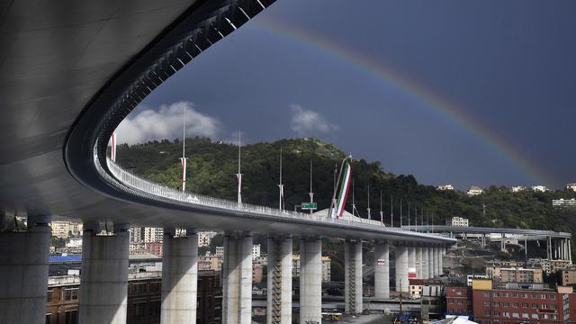 Le nouveau viaduc de Gênes a été inauguré lundi. [Keystone - EPA/Luca Zennaro]