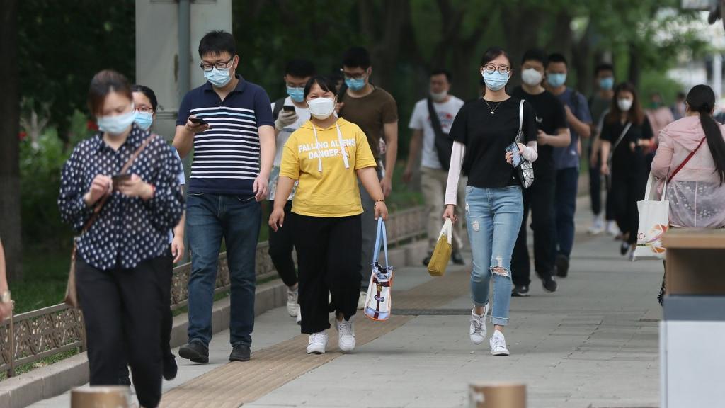 Pékin met toute en œuvre pour contenir les nouvelles infections [Yomiuri / The Yomiuri Shimbun via AFP - Koki Kataoka]