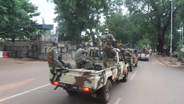 Des soldats maliens dans la capitale Bamako. [AFP - Fadi Cisse / Anadolu Agency]