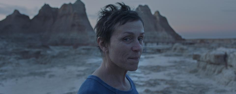 Frances McDormand dans une scène de "Nomadland" de la réalisatrice Chloé Zhao. [Keystone - Searchlight Pictures]