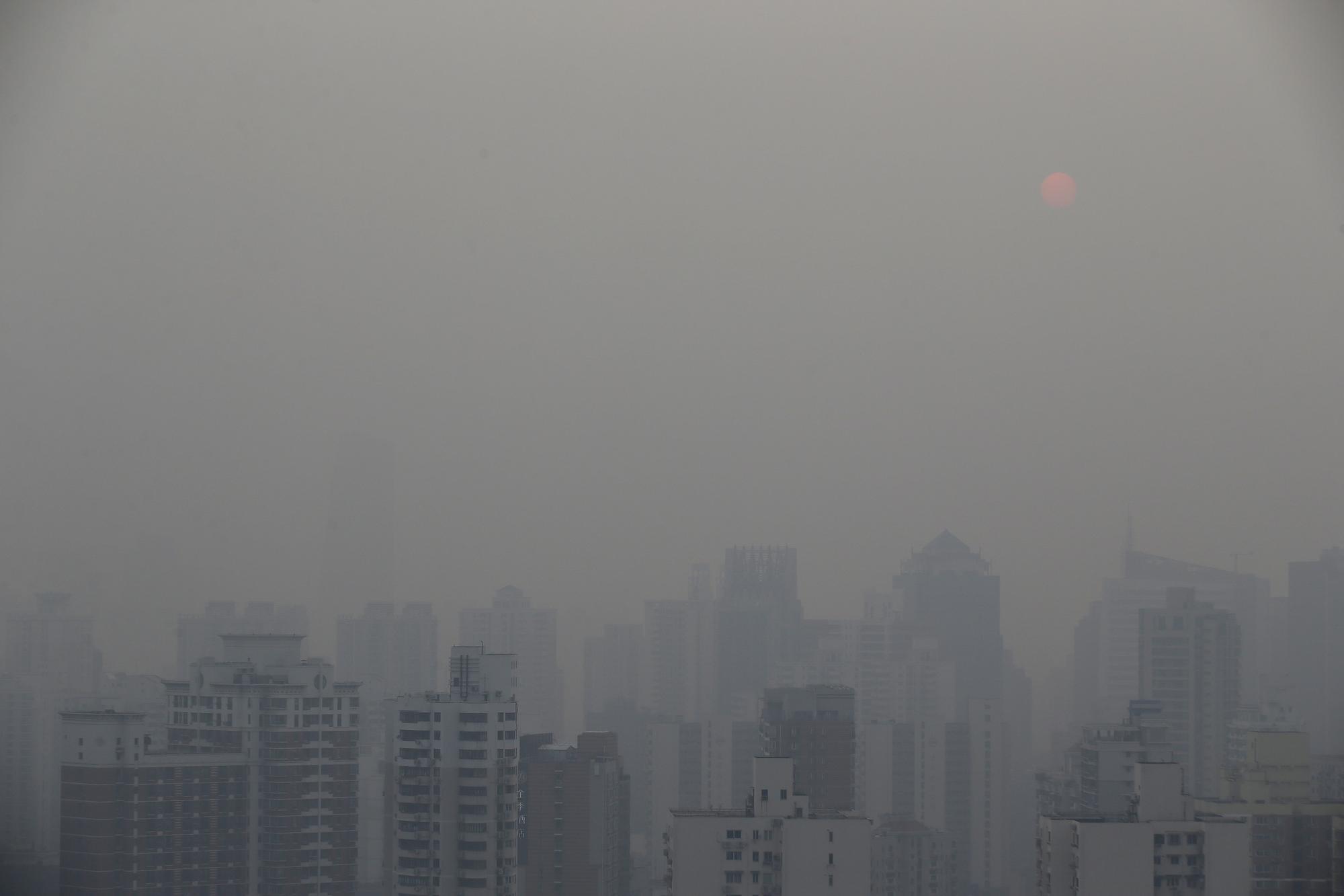 En raison de la pollution atmosphérique, la durée de vie moyenne est réduite de 4,1 ans en Chine. [Reuters - Aly Song]