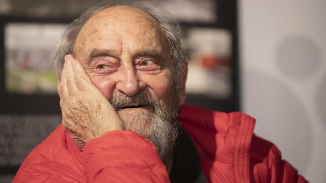 Denis Goldberg, l'une des figures de la lutte anti-apartheid en Afrique du Sud, célèbre compagnon de route et de captivité de Nelson Mandela, est mort à l'âge de 87 ans le 29 avril 2020 (photo datant d'octobre 2019). [Keystone/epa - Nic Bothma]