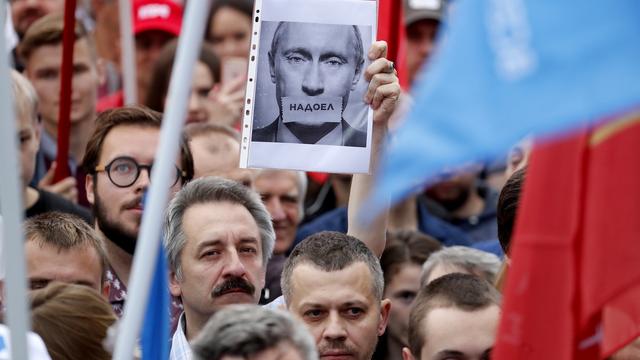 Un rassemblement de l'opposition russe à Saint-Pétersbourg en juillet 2019. [Keystone - EPA/ANATOLY MALTSEV]