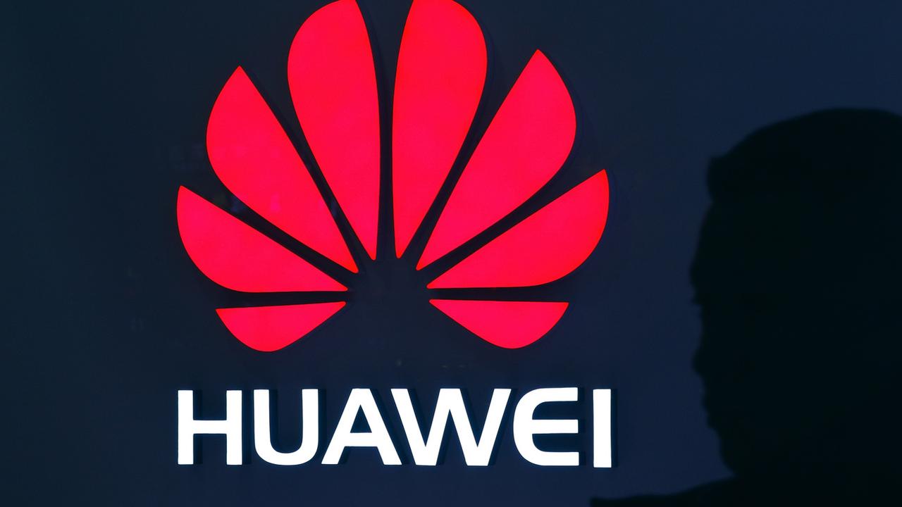 Huawei va quasiment doubler ses effectifs en Suisse l'année prochaine. [AP - Andy Wong]