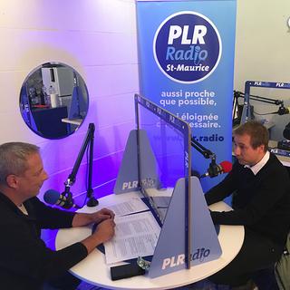En vue des élections communales, le PLR de St-Maurice a lancé la "PLR radio". [RTS - Julie Rausis]