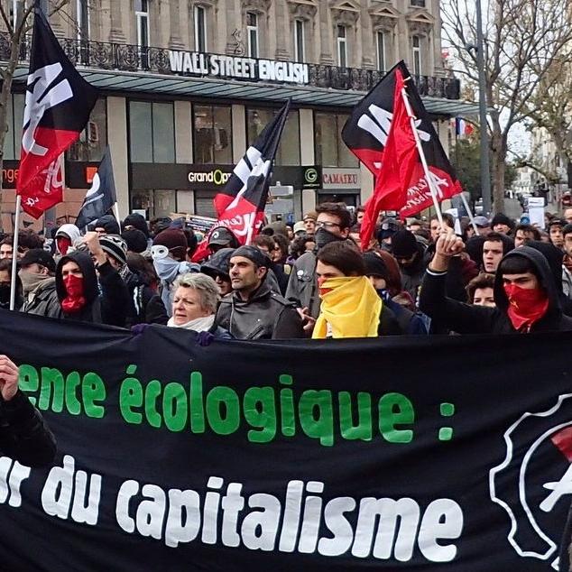 Alternative Libertaire à la manifestation contre la Cop21 du 29 novembre 2015 [wikimédia - Seekiu]