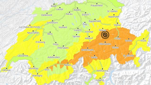 L'épicentre était situé sous la montagne dénommée Kärpf, près d'Elm (GL). [Métésuisse]