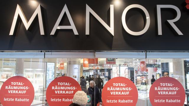 Une enseigne de la chaîne de magasins Manor, photographiée le 29 janiver 2020 à Zurich. [Keystone - Ennio Leanza]