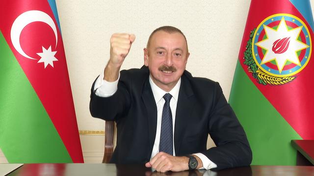 Ilham Aliy, président de l'Azerbaidjan, annonce la signature d'un accord de cessez-le-feu qui a été signé entre l'Arménie et l'Azerbaidjan sous l'égide russe. [EPA/Keystone - Azerbaijan President's press office]