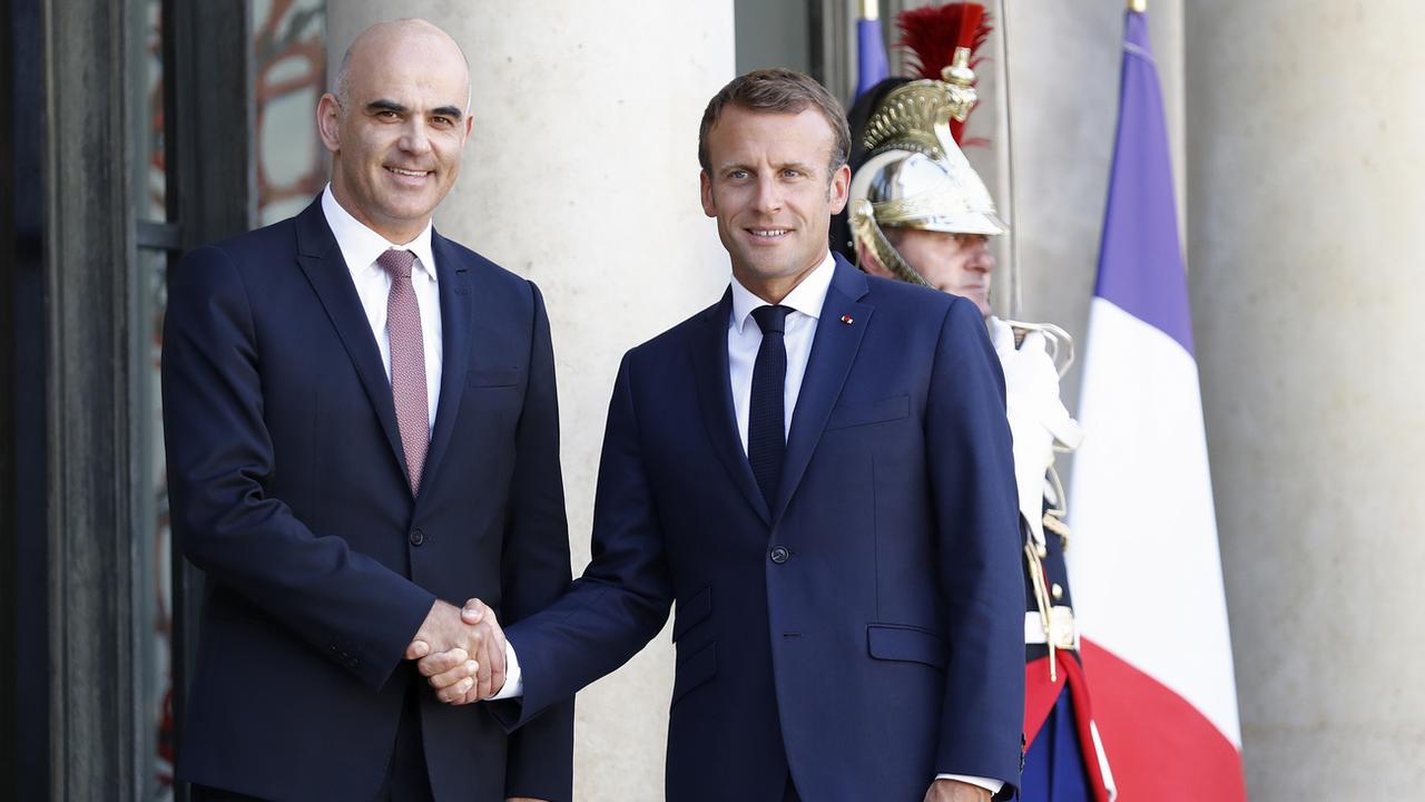 Alain Berset en visite chez Emmanuel Macron à Paris le 12.09.2018. [Keystone - Peter Klaunzer]