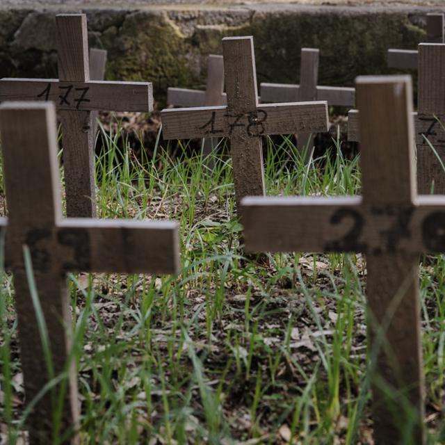 Un cimetière pour fœtus avortés fait polémique en Italie. [NurPhoto via AFP - Manuel Dorati]