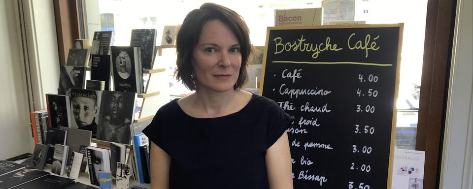 Catherine Kohler, patronne de la librairie Bostryche à Bienne. [RTS - Alain Arnaud]