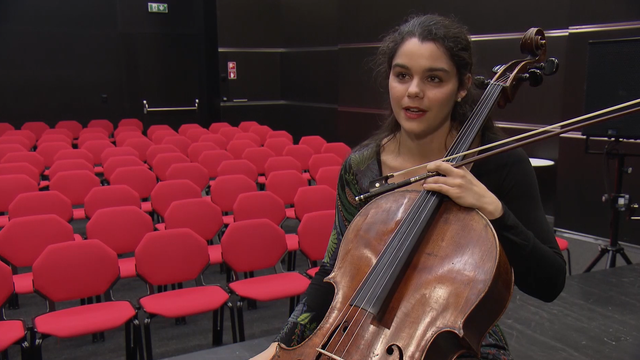 La violoncelliste Estelle Revaz a confié ses inquiétudes à la RTS.