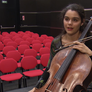 La violoncelliste Estelle Revaz a confié ses inquiétudes à la RTS.
