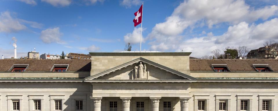 Le bâtiment du Tribunal fédéral à Lausanne, photographié le 18 mars 2019 (image d'illustration). [Keystone - Laurent Gillieron]