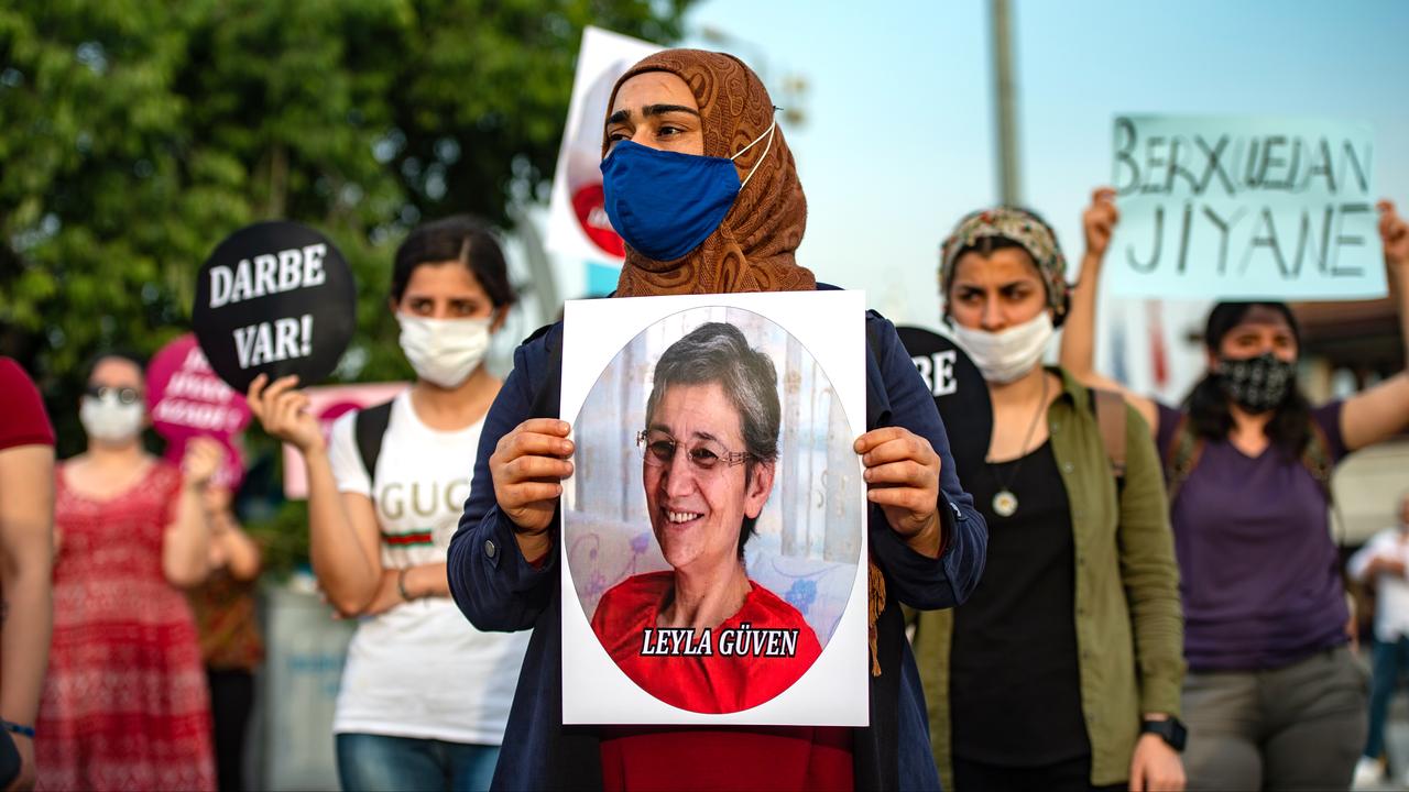 En juin 2020 s'est déroulé une manifestation pour protester contre le détention de la députée kurde Leyla Güven à Istanbul. [Yasin AKGUL / AFP]