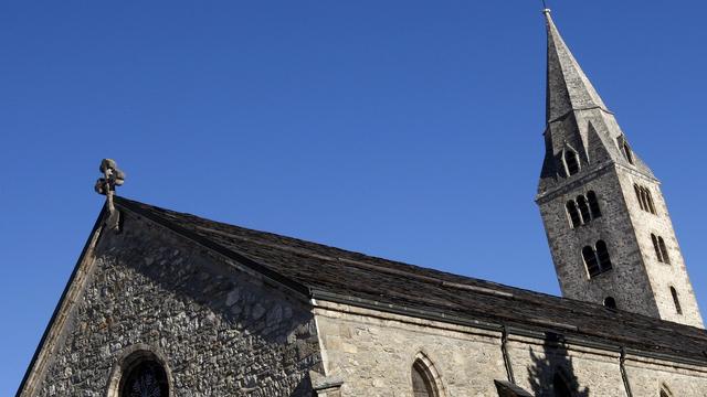 De plus en plus de catholiques quittent l'Eglise en Suisse. [KEYSTONE - Jean-Christophe Bott]