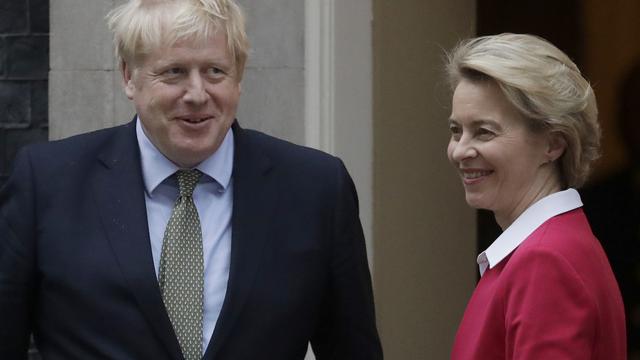 Boris Johnson et Ursula von der Leyen doivent s'entretenir ce samedi. (image d'archives). [Keystone/AP - Matt Dunham]