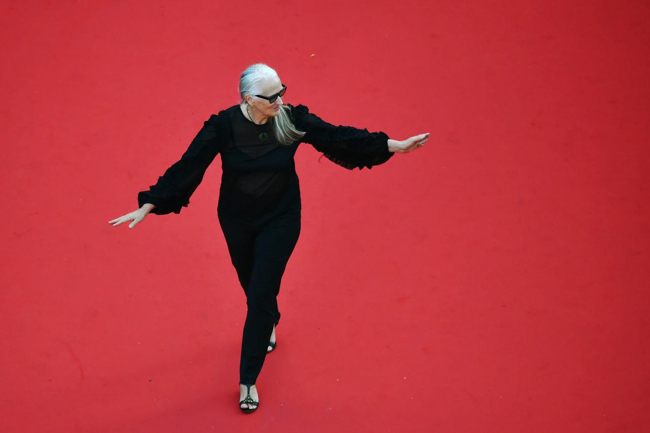 Jane Campion sur le tapis rouge de la Croisette lors du 70e anniversaire du Festival de Cannes en 2017. [AFP - LOIC VENANCE]