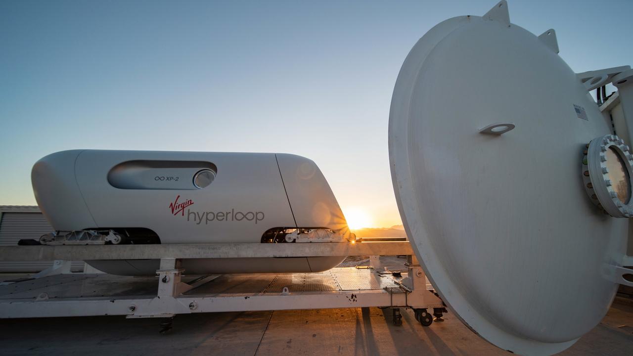 Le véhicule XP-2 du système de transport Virgin Hyperloop sur le site de tests de Las Vegas, dans le Nevada, le 8 novembre 2020. [Keystone/epa - Virgin Hyperloop]