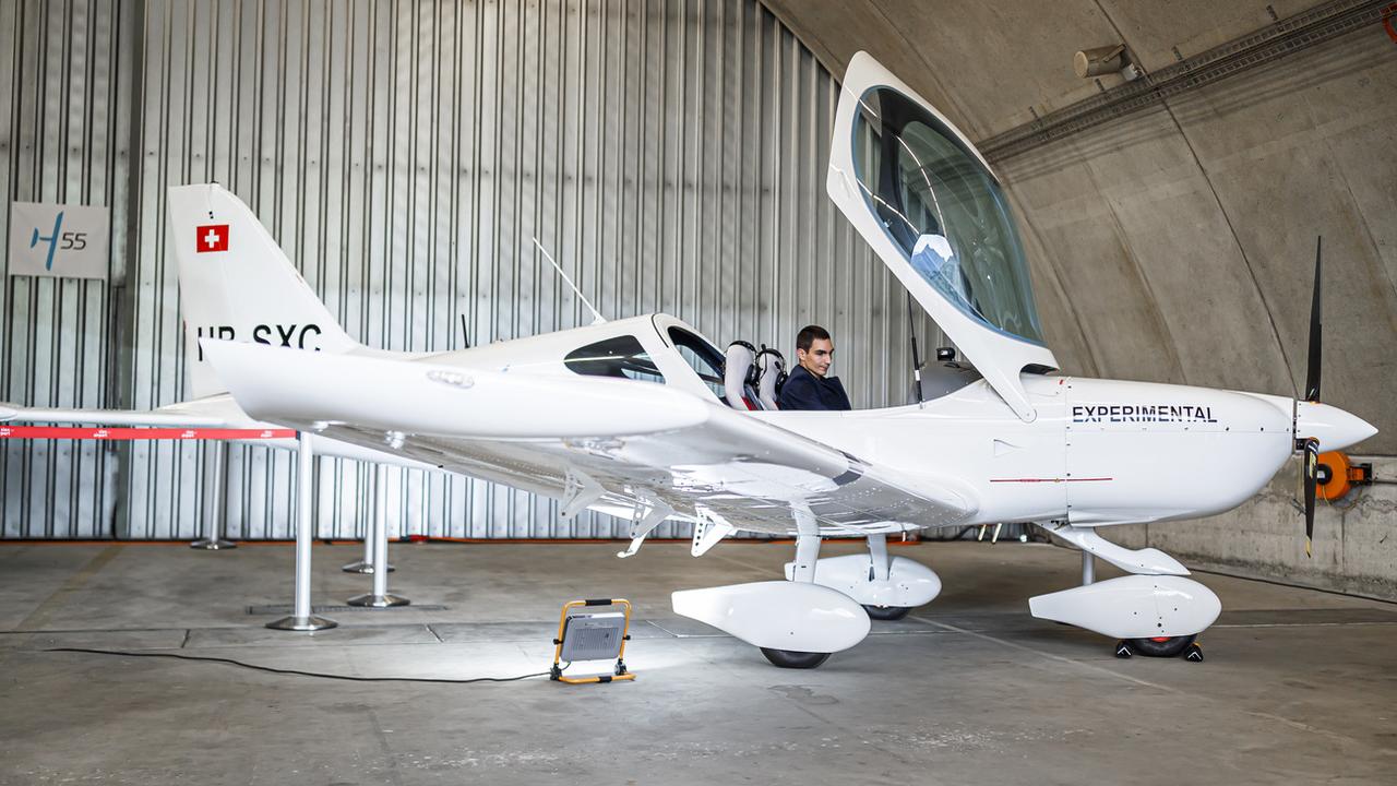 Un avion électrique développé en Valais est parvenu à récolter 20 millions de francs. [KEYSTONE/Valentin Flauraud]