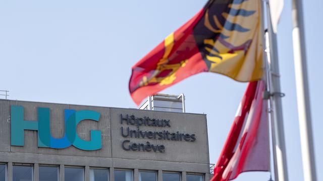 Les HUG accueillent des patients français atteints du Covid-19. [Keystone - Martial Trezzini]