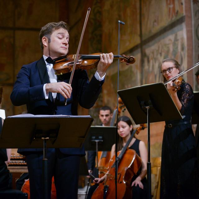 Renaud Capuçon et l'ensemble Lausanne Soloists lors des Sommets musicaux de Gstaad à l'Eglise de Saanen. [sommetsmusicaux.ch - Miguel Bueno]