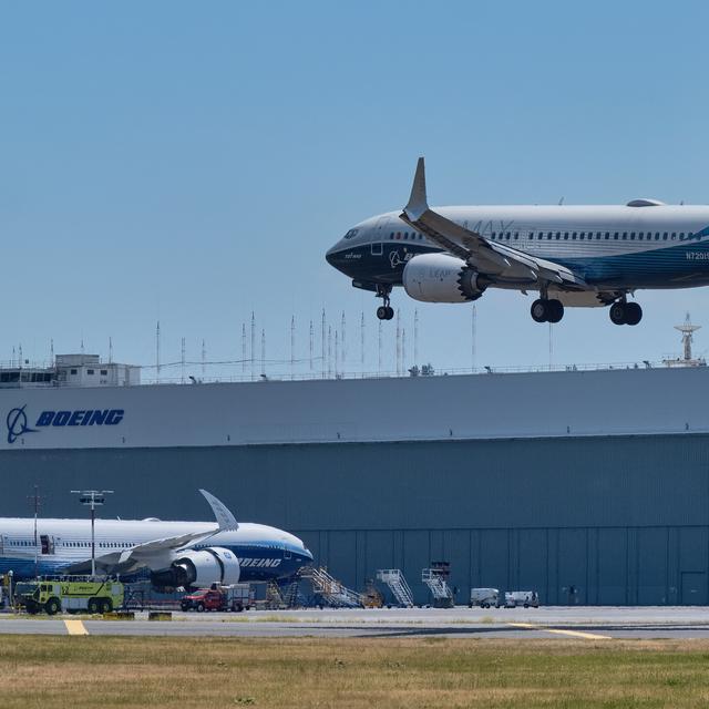 Un Boeing 737 Max en train de se poser à Seattle le 29 juin 2020. [Getty Images / AFP - Stephen Brashear]