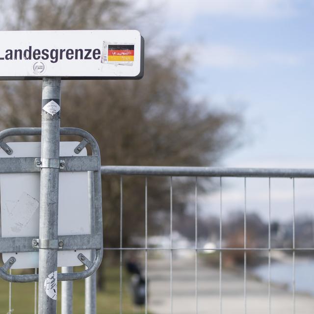La frontière helvético-allemande entre Kreuzlingen et Constance est bouclée. [Keystone - Ennio Leanza]