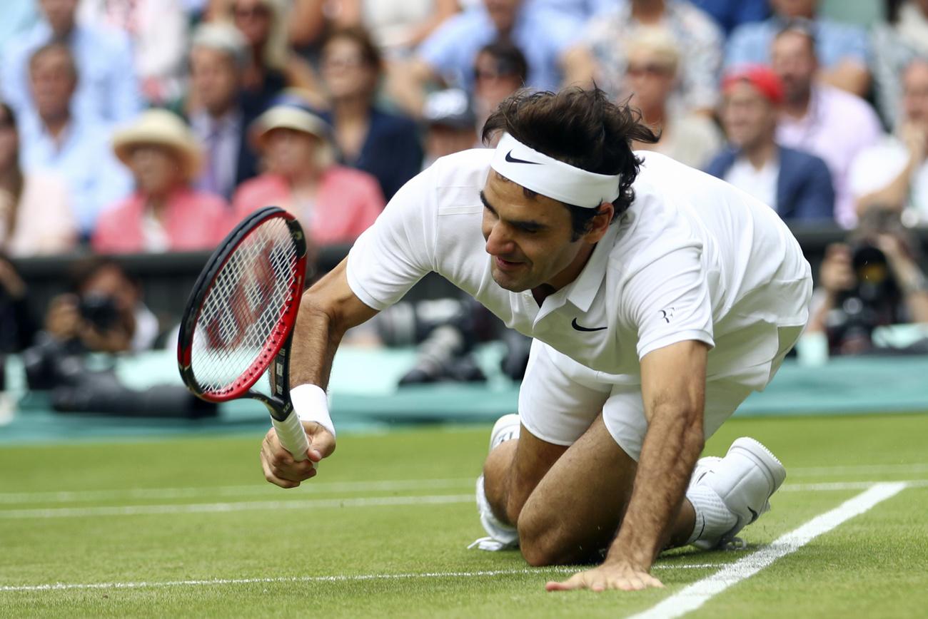 Roger Federer à Wimbledon 2016: la chute! [KEYSTONE - Keystone]