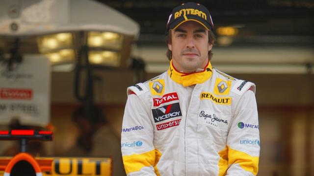 Fernando Alonso en 2009 sous les couleurs de l'écurie Renault [EPA/DIEGO AZUBEL]