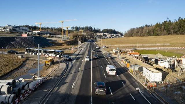 La route de Berne à la hauteur de l'Ecole hôtelière, en-dessous du Chalet-à-Gobet. [Etat de Vaud - Marc-André Marmillod]