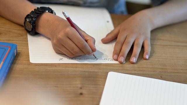 Franc succès pour un concours d'écrire pour les petits Romands [Keystone - Gaetan Bally]