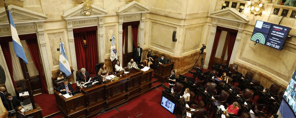 Le débat au Sénat argentin sur la légalisation de l'avortement a duré plus de douze heures de débat. [AFP - Natacha Pisarenko]