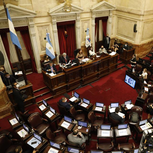 Le débat au Sénat argentin sur la légalisation de l'avortement a duré plus de douze heures de débat. [AFP - Natacha Pisarenko]