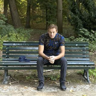 Alexeï Navalny accuse Vladimir Poutine d'être "derrière" son empoisonnement. [Keystone/AP - Instagram]