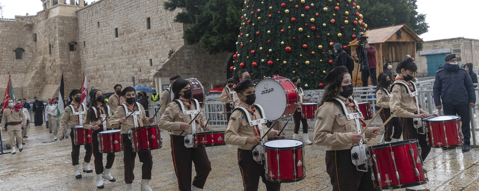 Devant la basilique de la Nativité à Bethléem, jeudi 24.12.2020. [AP/Keystone - Nasser Nasser]