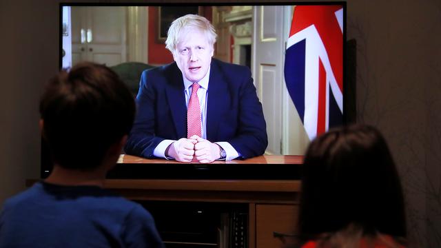 Lors d'une adresse à la nation britannique, le Premier ministre Boris Johnson a décrété trois semaines de confinement pour combattre la propagation du coronavirus. [Reuters - Andrew Couldridge]