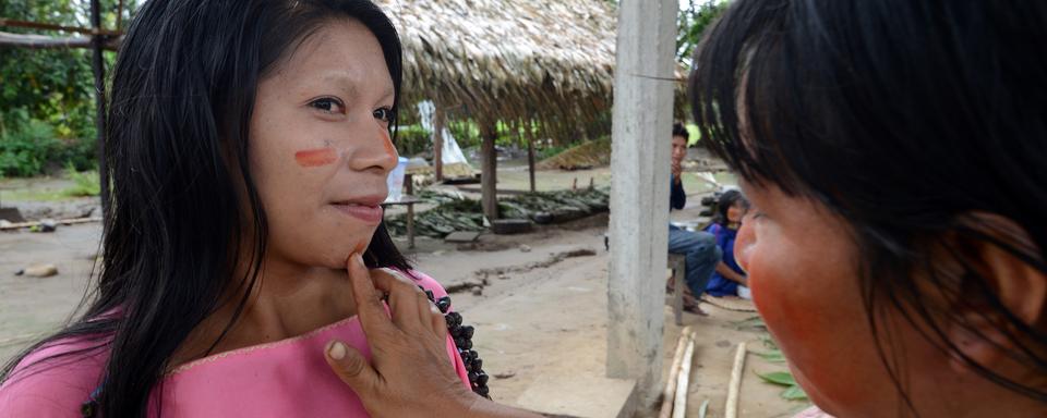 Peinture de bienvenue chez les Ashaninka en Amazonie. [AFP - Cris Bouroncle]