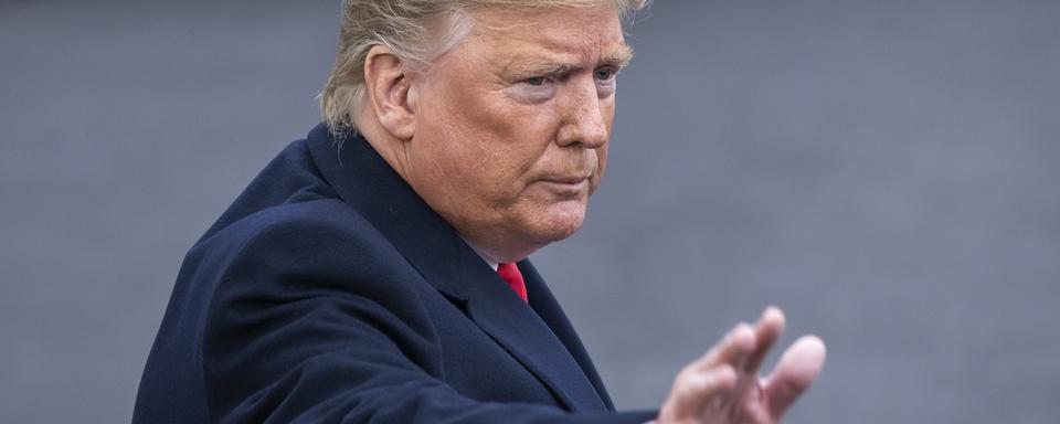 Le procès de Donald Trump devant le Sénat américain devrait débuter le 21 janvier. [Keystone/EPA - Erik Lesser]