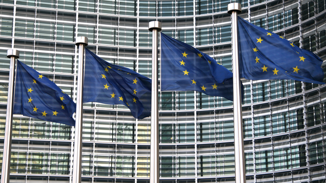 L'Eurogroupe se décide pour un plan de soutien de 500 milliards d'euros. [jorisvo]