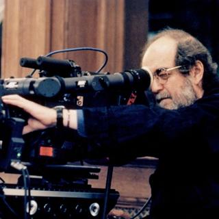 Stanley Kubrick sur le tournage de "Eyes Wide Shut" en 1999. [AFP - Warner Bros]