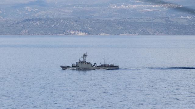 Un bateau de la Marine grecque patrouille (image d'illustration). [AFP - Aris Oikonomou]