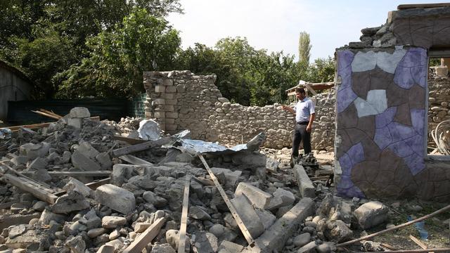 Les combats s'intensifient dans le Haut-Karabakh, où aucune trêve n'est en vue. [Keystone/EPA - Stringer]