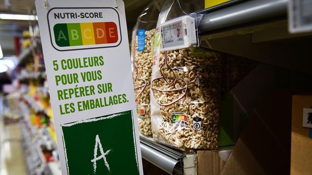 Le Nutri-score a été mis en place à l'initiative du gouvernement français en 2016. [Belga/AFP - Laurie Dieffembacq]