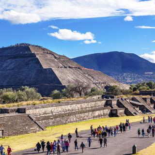 Le site de Teotihuacán et ses pyramides. [Depositphotos - billperry]