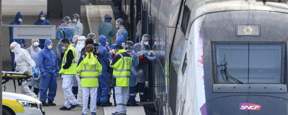 Deux TGV médicalisés sont partis de Nancy et de Mulhouse en direction de la Nouvelle Aquitaine avec 36 patients en réanimation. [AFP - Sébastien Bozon]