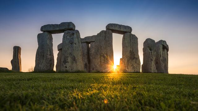 Le gouvernement britannique a approuvé un projet controversé de construction d'un tunnel routier destiné à décongestionner un important axe routier à proximité du célèbre site préhistorique de Stonehenge. [Reuters - A.Pattenden]