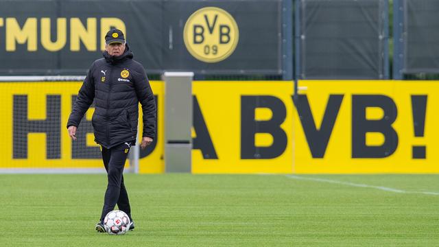 Lucien Favre et le Borussia Dortmund ont repris le chemin de l'entraînement. [Keystone - Guido Kirchner]